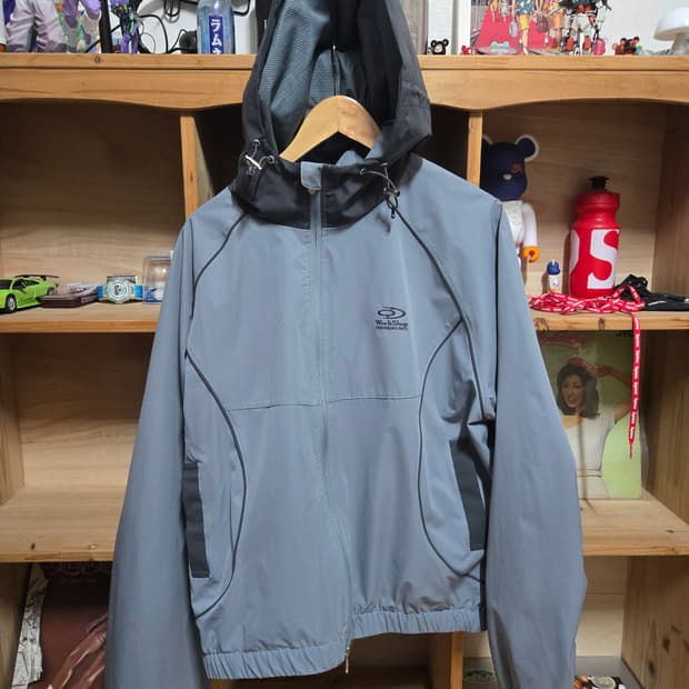 트래블 워크샵 바람막이 L 100