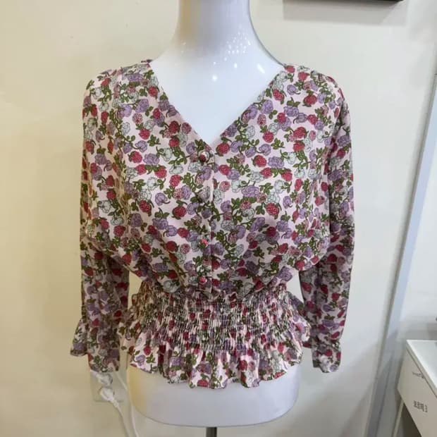 vtg 플라워 셔링 블라우스