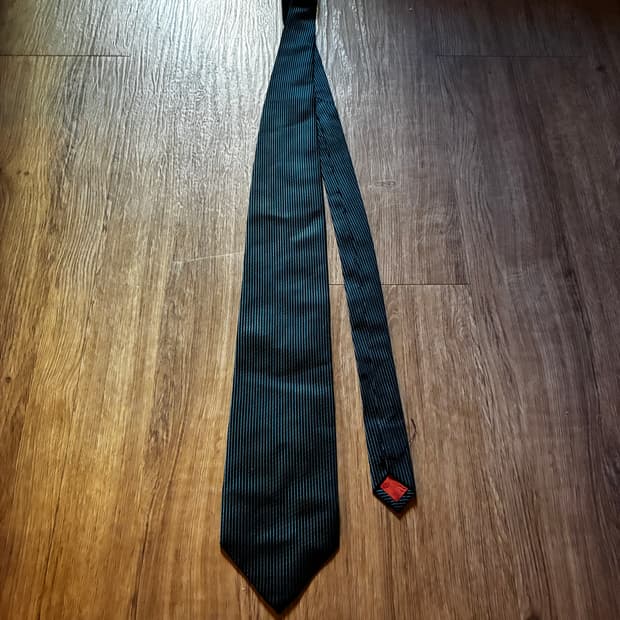 발렌티노 넥타이