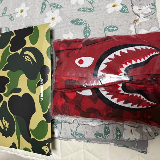 베이프 더블후드 레드