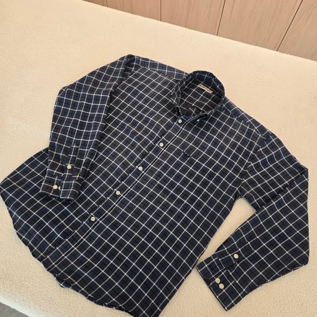 엠포리오알마니 네이비 체크 남방 셔츠 M