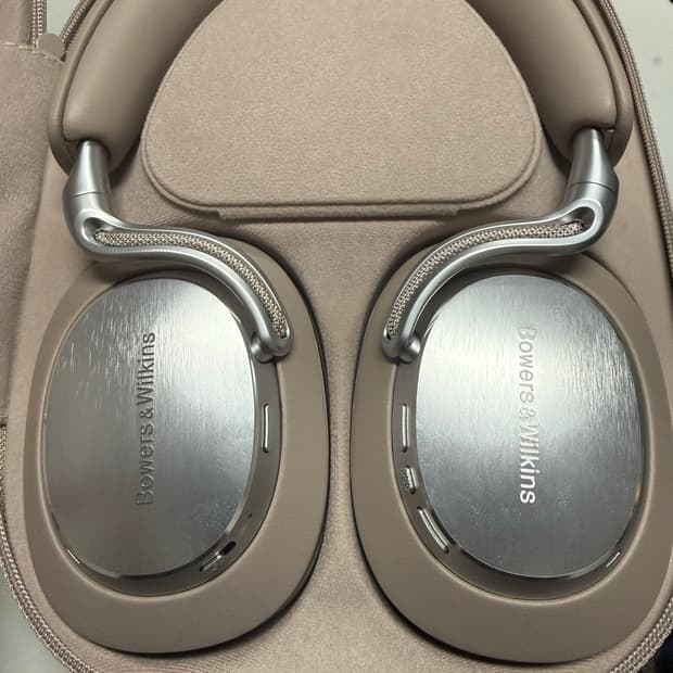 바워스앤윌킨스 px8s2 웜스톤 판매합니다.1/30 구입