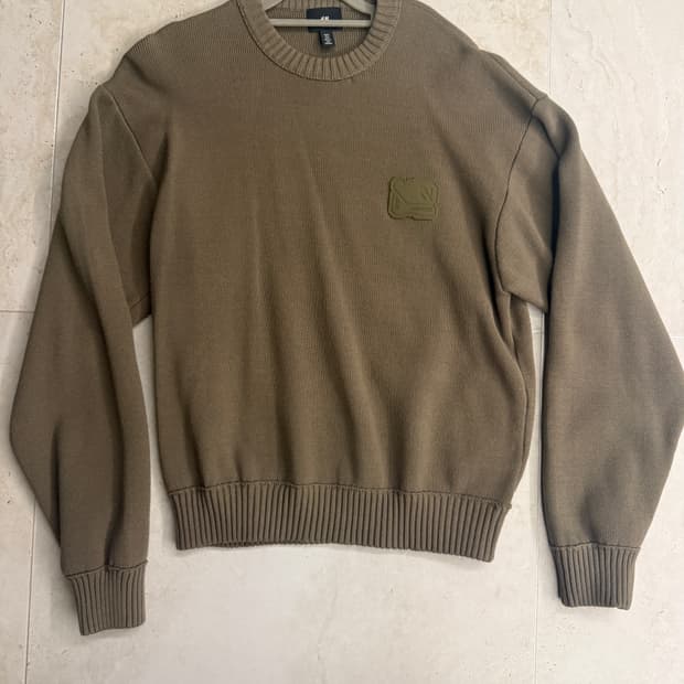 H&M 카키색 니트 스웨터 S