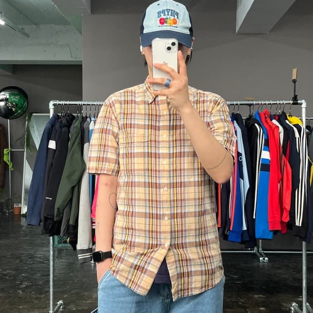 유니클로 체크 반팔 셔츠