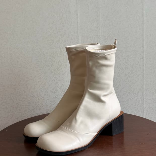 찰스앤키스 화이트 부츠 250