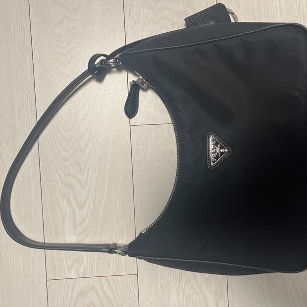 프라다 리나일론 호보백