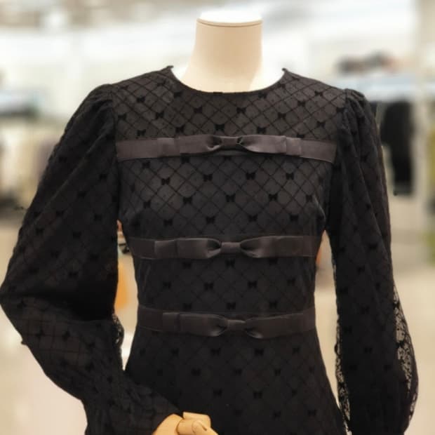 샤틴 블랙 리본 레이스 롱 원피스