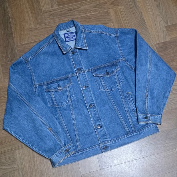 Hard Rock Cafe denim jacket