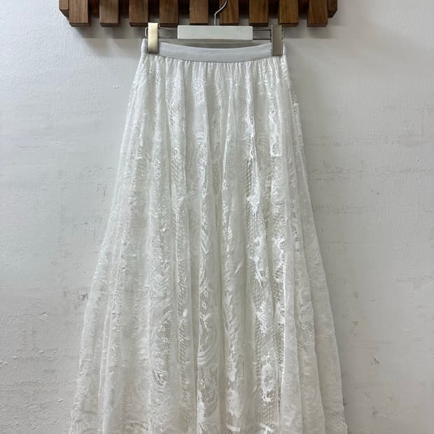 일본빈티지 화이트 플라워 레이스 플레어 롱 밴딩 스커트