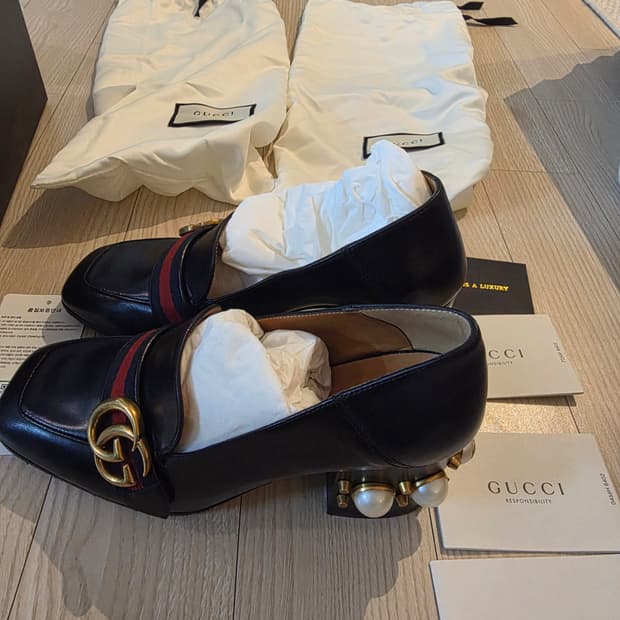 구찌 마몬트 진주 로퍼 블랙 36.5