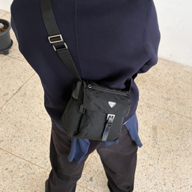 프라다 포코노 나일론 숄더백 크로스백