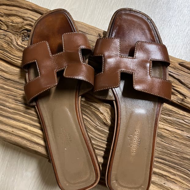 에르메스 오란 골드 샌들 슬리퍼