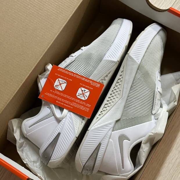 나이키 메트콘 10(245)