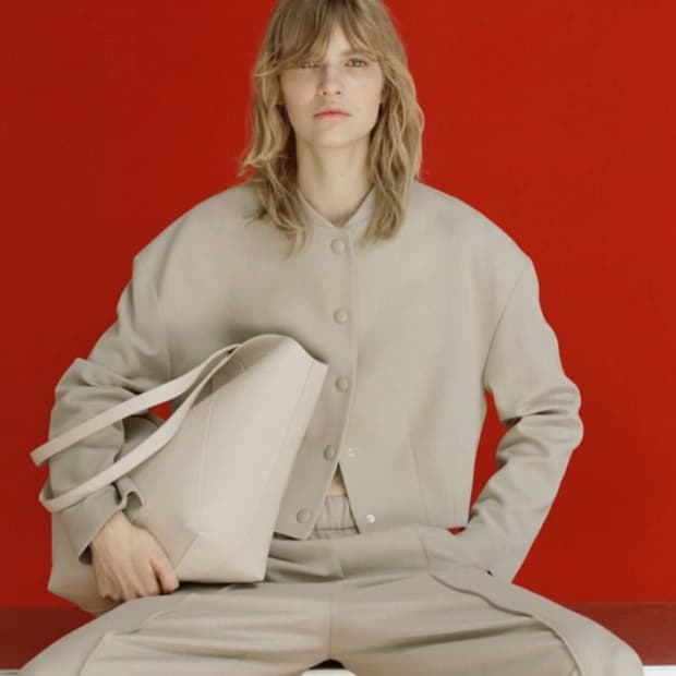 자라(ZARA) 크롭 봄버자켓 55-66 새상품