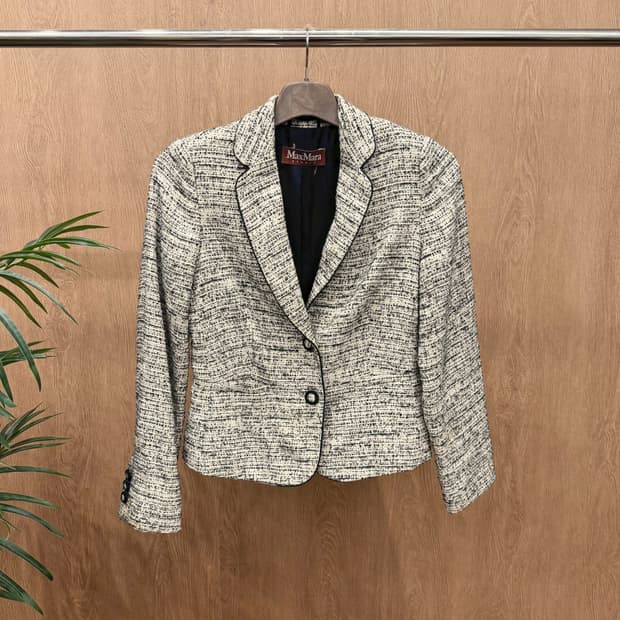 막스마라 트위드 자켓 블랙 파이핑 라인 싱글 버튼 디테일 슬림핏 아이보리
