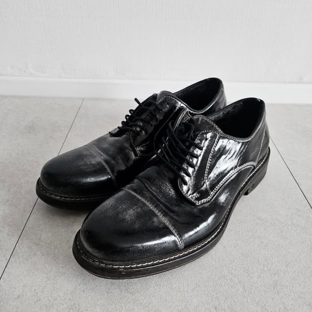 John Varvatos 더비 