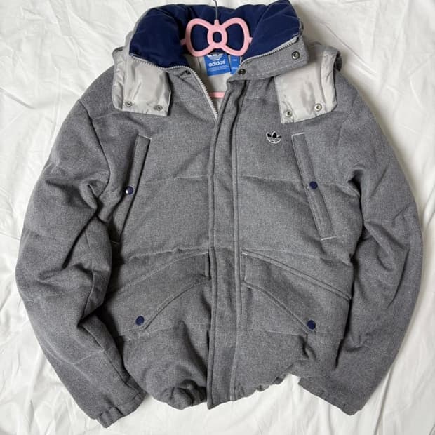 아디다스 그레이 패딩