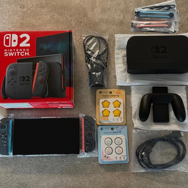 (S급 거의새거) 닌텐도스위치2 일반 풀구성 + 액정필름, 조이콘케이스