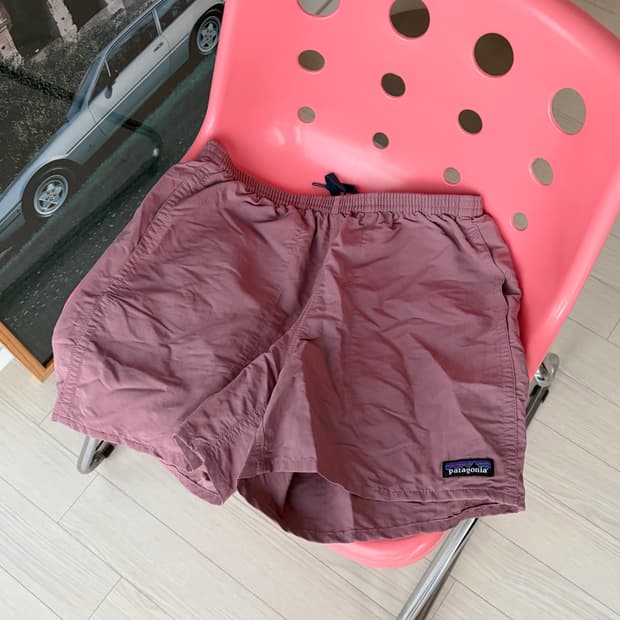 Patagonia 파타고니아 배기스 5인치 쇼츠 S (퍼플)