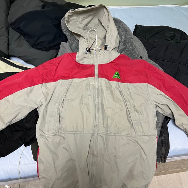 예스아이씨 자켓