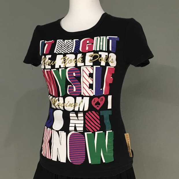 Liz lisa kitsch lettering detail top