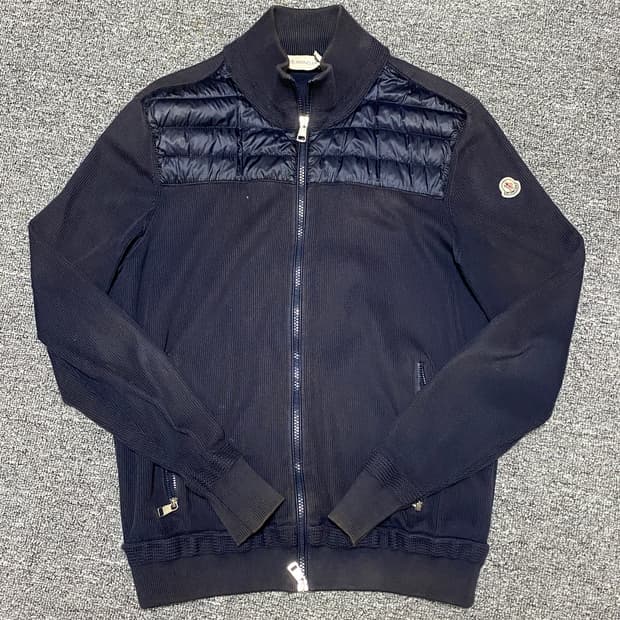 몽클레어 니트집업 L