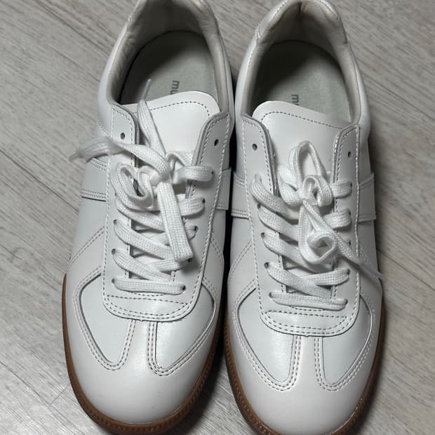 무신사 스탠다드 독일군 올화이트 245