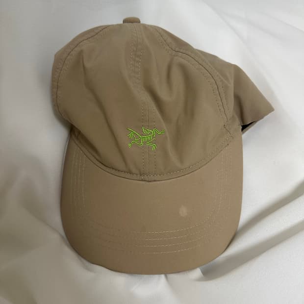 아크테릭스 캡모자