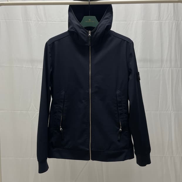 [백화점판] 스톤아일랜드 소프트쉘 후드 바람막이 자켓 [L]