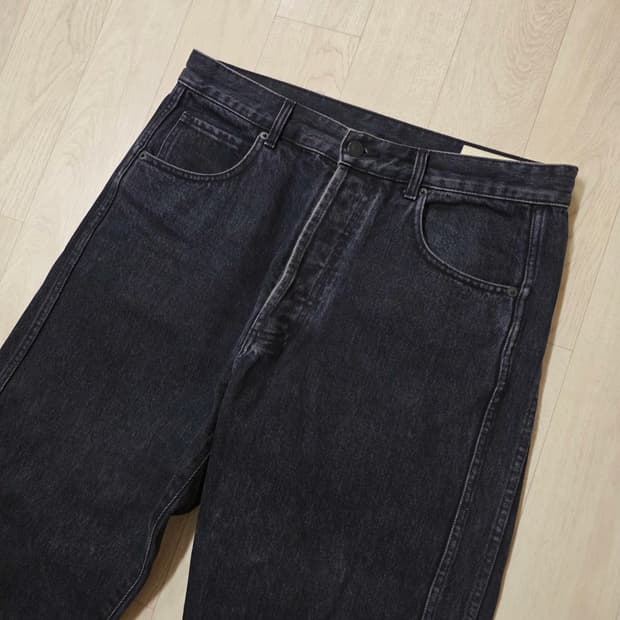 [L] 이얼즈어고 플로리스 와이드 데님 블랙