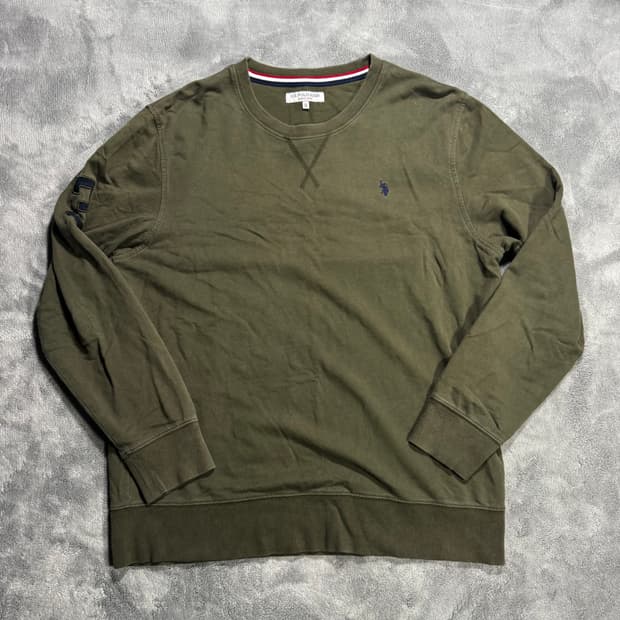 US폴로 에센 카키 맨투맨