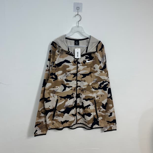 나이키 드라이핏 카모 러닝 바람막이