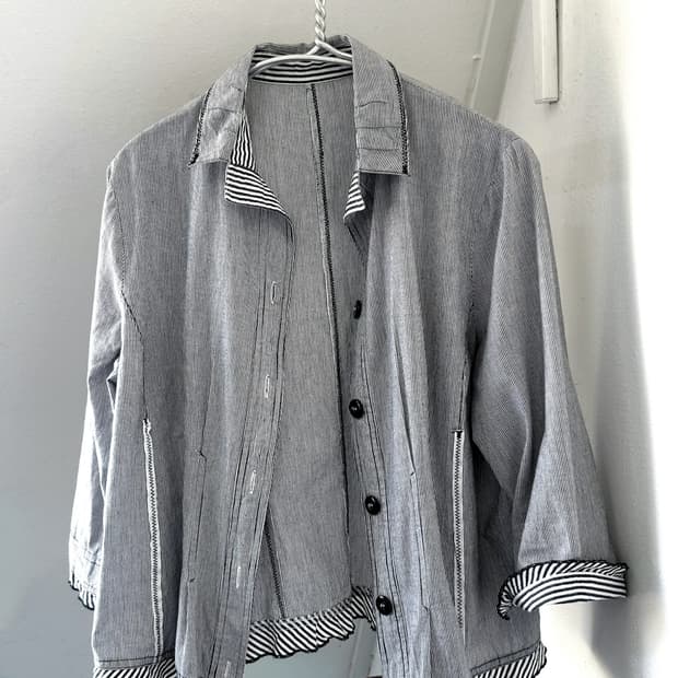 Design fabric stripe shirt