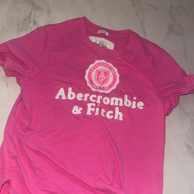 아베크롬비 반팔 핫핑크 갸루 y2k s사이즈