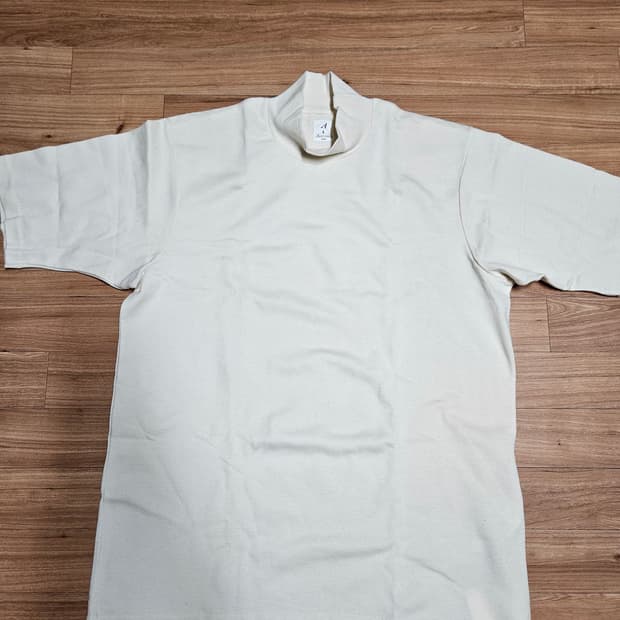 아나토미카 모크넥 반팔 L 택채새제품