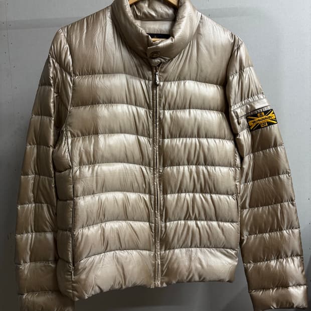 비비안 웨스트 우드 아카이빙 경량패딩