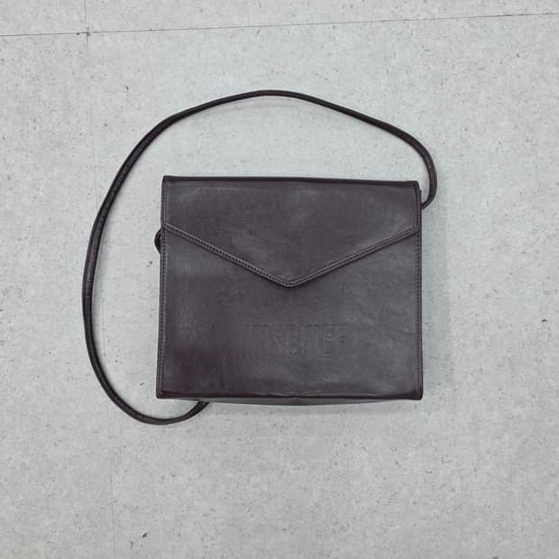 mischief 미스치프 크로스백