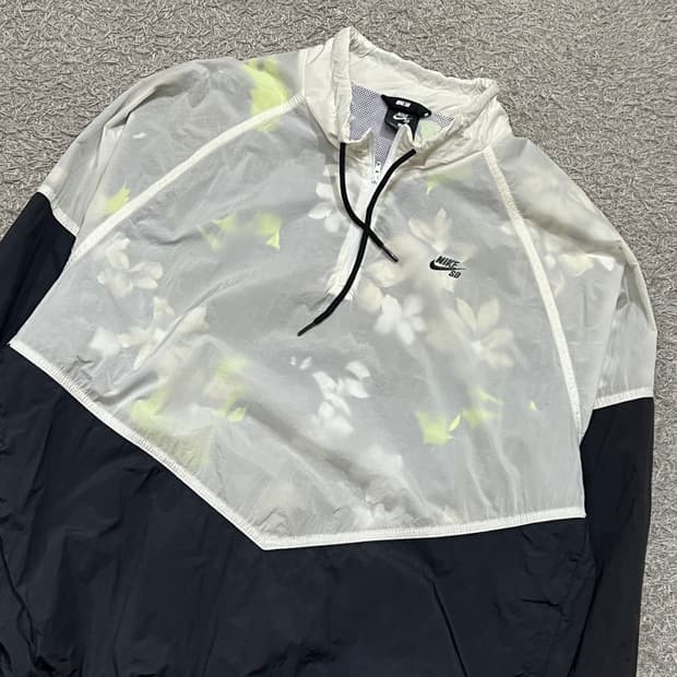 [100] 나이키sb 바람막이