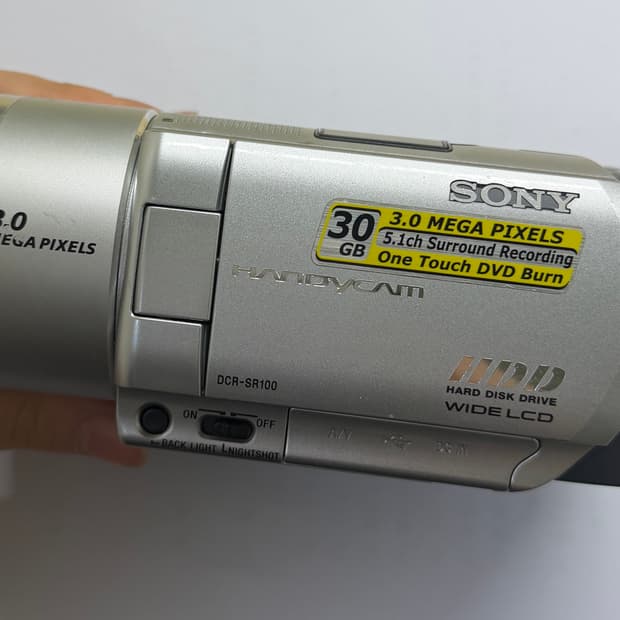 빈티지 감성 소니 DCR-SR100 캠코더 판매