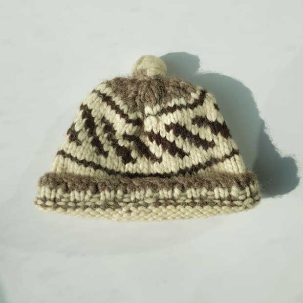 Hill's Indian Crafts cowichan beanie