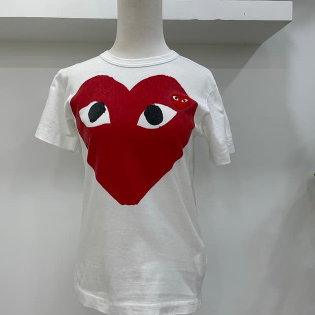 꼼데가르송 여성 반팔 티셔츠