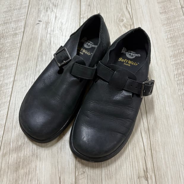 닥터마틴 패트리샤 블랙 230