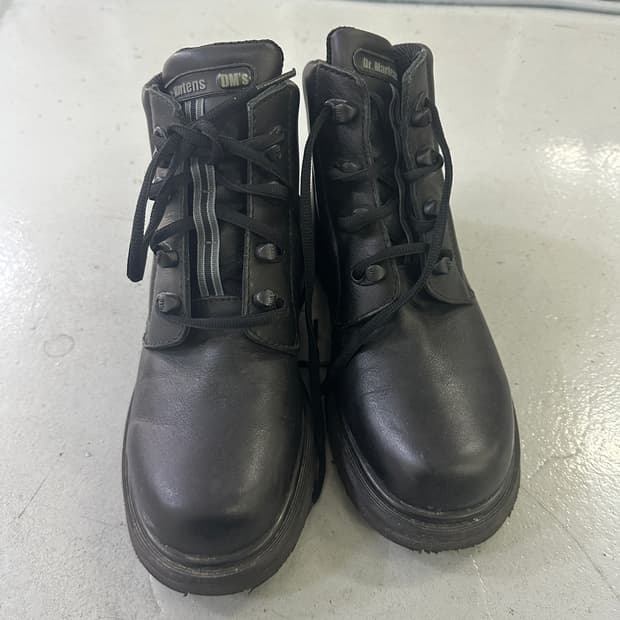 7 닥터마틴 블랙 가죽 부츠 0408D