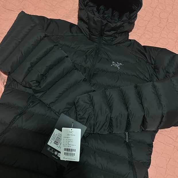 아크테릭스 세륨 후디 M 판매합니다