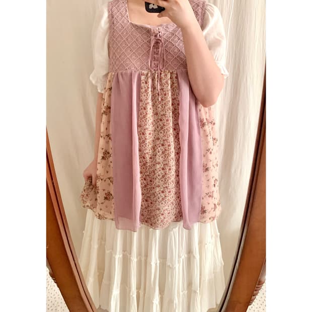 Rosa Cheri 핑크 패치 플라워 나시