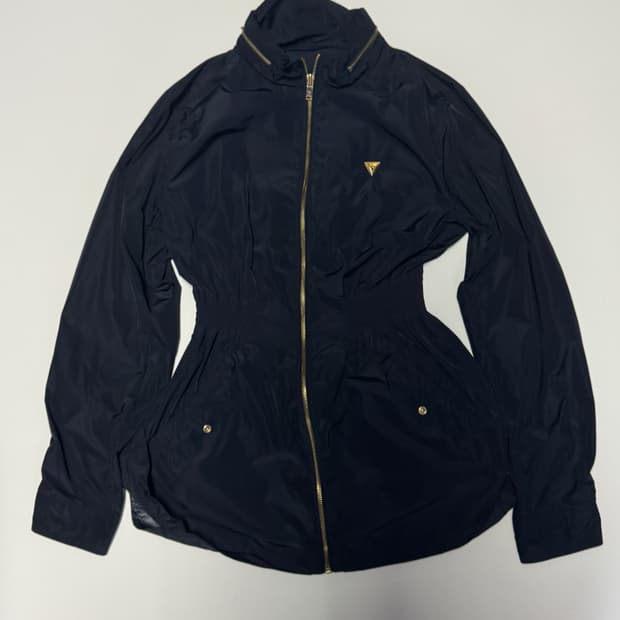 여성 게스 Guess 금장 바람막이 자켓 S 블랙