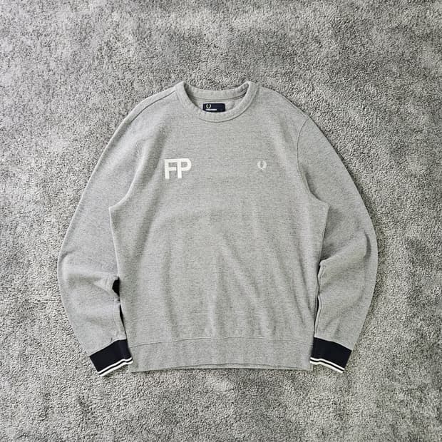 FRED PERRY 맨투맨