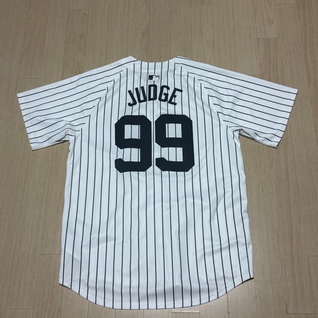 뉴욕 양키스 에런저지 유니폼