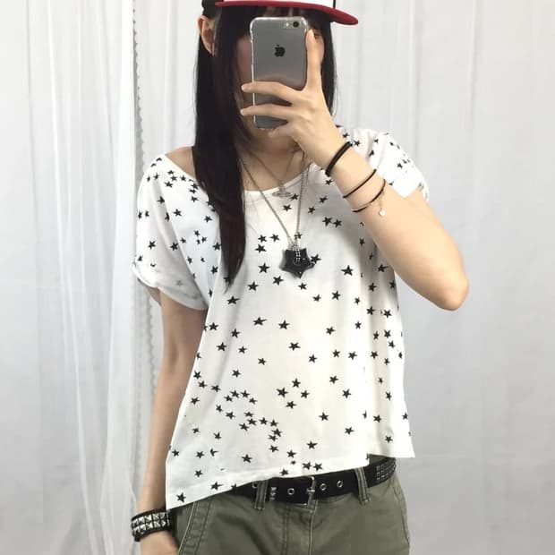 Zara W&B Star Pattern Crop Tee