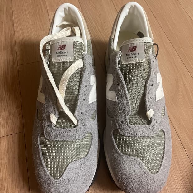 뉴발란스 990v1 사이즈 300 발볼 D (Kream)